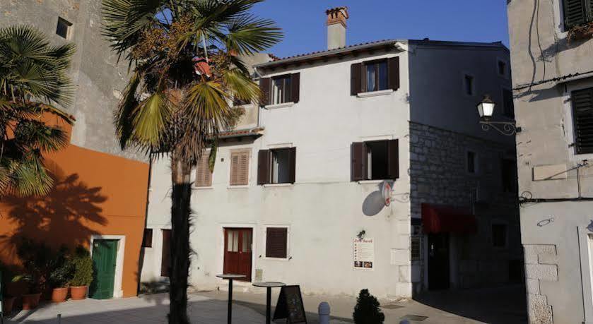 Guest House Pina Rovinj Extérieur photo